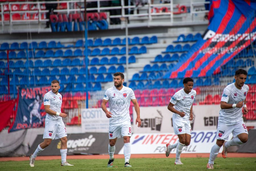 Super League 2: «Διπλό» στα Χανιά και προσωρινά στην κορυφή ο Πανιώνιος