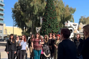 (ΒΙΝΤΕΟ): «Αν έχετε νιώσει κακοποίηση… κάντε ένα βήμα μπροστά»