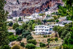 Η βία δεν αντιμετωπίζεται με βία· η οργή δεν λύνει προβλήματα