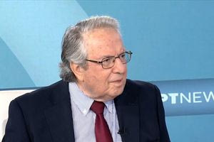 Γ. Μπαμπινιώτης: «Η ελληνική γλώσσα δεν κινδυνεύει – είναι ένα ζωντανό θαύμα σαράντα αιώνων»