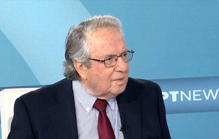 Γ. Μπαμπινιώτης: «Η ελληνική γλώσσα δεν κινδυνεύει – είναι ένα ζωντανό θαύμα σαράντα αιώνων»