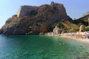 Τα ιπποκράτεια οφέλη του θαλάσσιου νερού