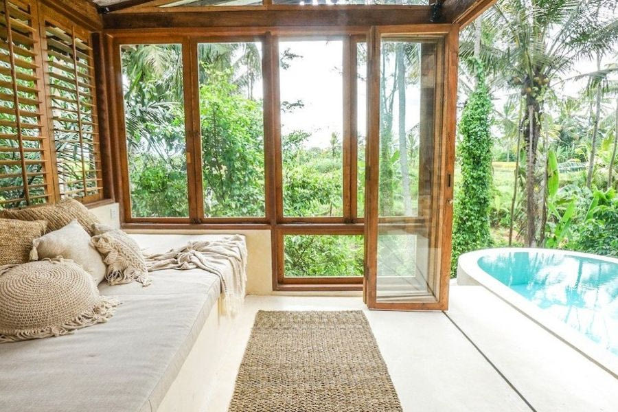 Airbnb: Αυξάνεται η ζήτηση κρατήσεων για τις άκρες της σεζόν