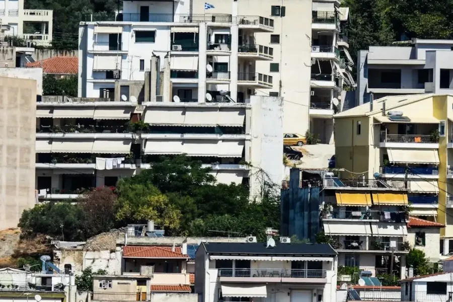 «Ανακαινίζω – Νοικιάζω»: Ανακλήθηκαν 3.000 αιτήσεις – 20 άτομα διεκδίκησαν την κρατική επιχορήγηση για ένα σπίτι