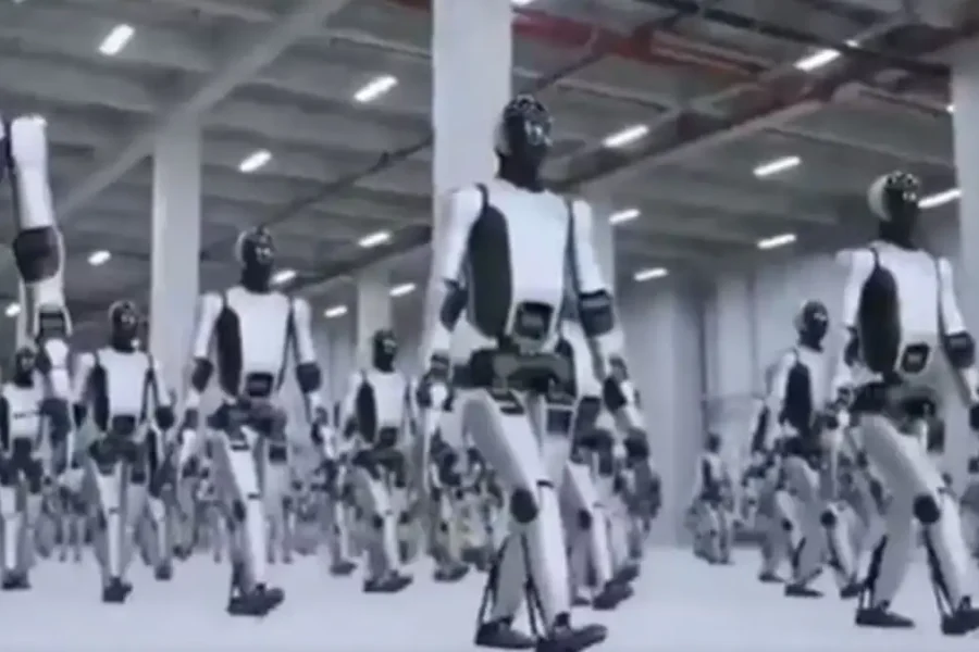 Ρομπότ «εργάτες» made in China: Ξεκίνησε η μαζική παράδοση των Walker S2 – Έφυγαν ήδη από το εργοστάσιο