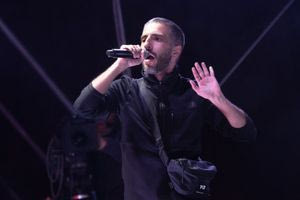 Λεξ: Πήρε «φωτιά» το Καυτανζόγλειο – Πάνω από 45.000 θεατές στη συναυλία