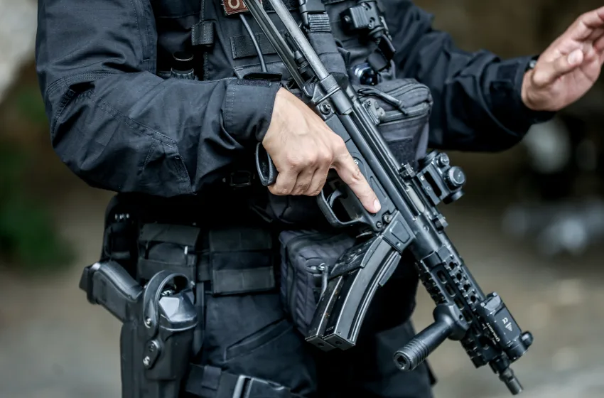 Αιφνιδιαστική μεταγωγή κρατουμένων από τις φυλακές Αλικαρνασσού