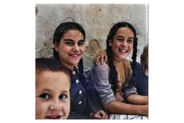 Παιδί και νεαρά κορίτσια στην Κρήτη, το 1957