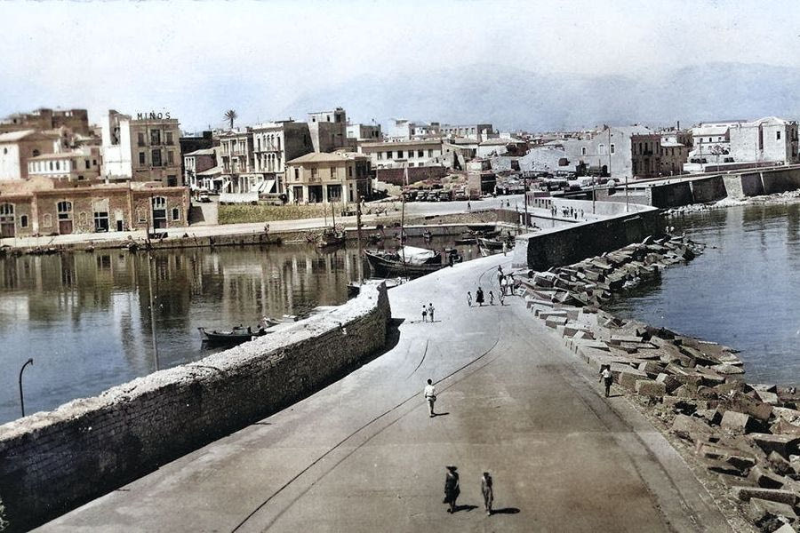 To λιμάνι του Ηρακλείου, τη δεκαετία του 1950