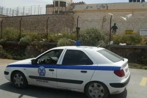 Γλέντια με αλκοόλ και ακριβά ψάρια έστηναν οι προφυλακισμένοι Καργάκηδες