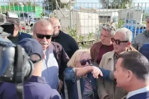 Άδωνις Γεωργιάδης: Επεισοδιακή υποδοχή στο νοσοκομείο Χίου – «Δεν ντρέπεσαι, έξω»