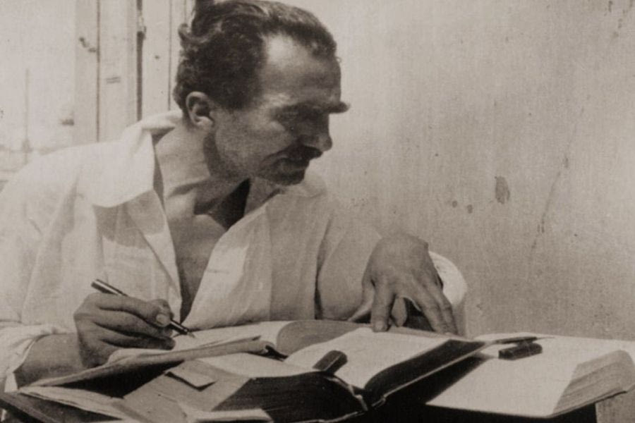 Νίκος Καζαντζάκης: Μια από τις πιο ανήσυχες και δημιουργικές μορφές της νεοελληνικής λογοτεχνίας.