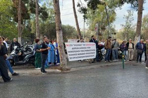 (ΒΙΝΤΕΟ & ΦΩΤΟ) «Δεν πάει άλλο»: Συγκεντρώσεις διαμαρτυρίας από γιατρούς και εργαζόμενους σε ΠΑΓΝΗ και Βενιζέλειο