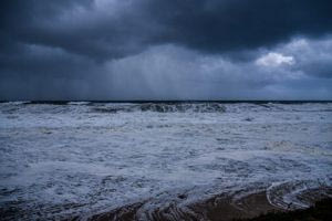 Κακοκαιρία Adel: «Σύννεφο ύψους 11 χιλιομέτρων στην Αιτωλοακαρνανία» – Ήχησε το 112