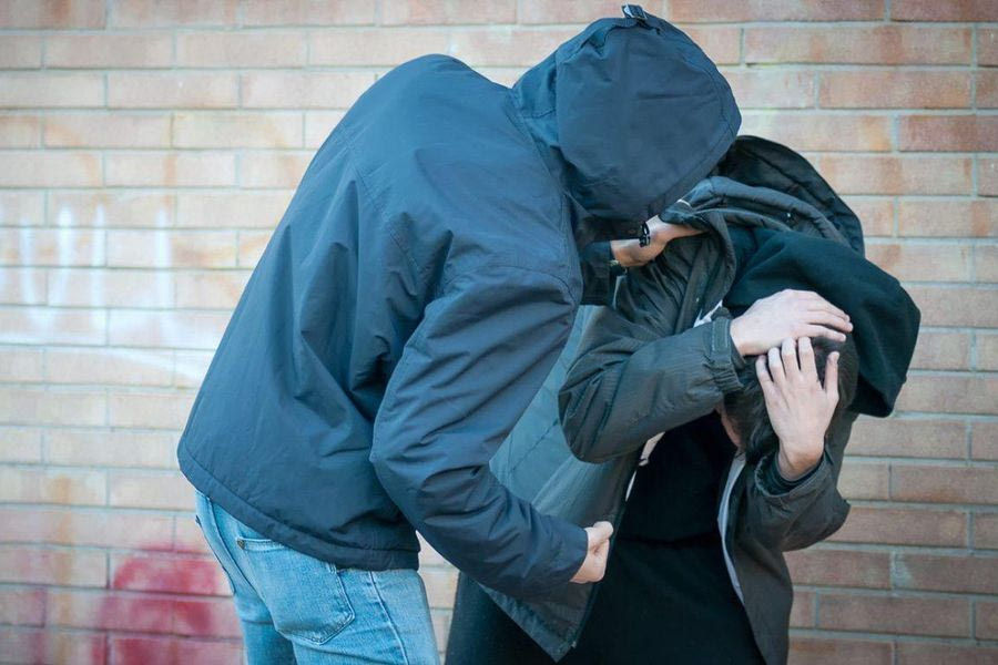 Πάτρα: Νέο περιστατικό βίας μεταξύ ανηλίκων – 17χρονος ξυλοκόπησε 16χρονο