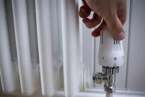 «Αλλάζω Σύστημα Θέρμανσης και Θερμοσίφωνα»: Πάνω από 100.000 νοικοκυριά στο πρόγραμμα