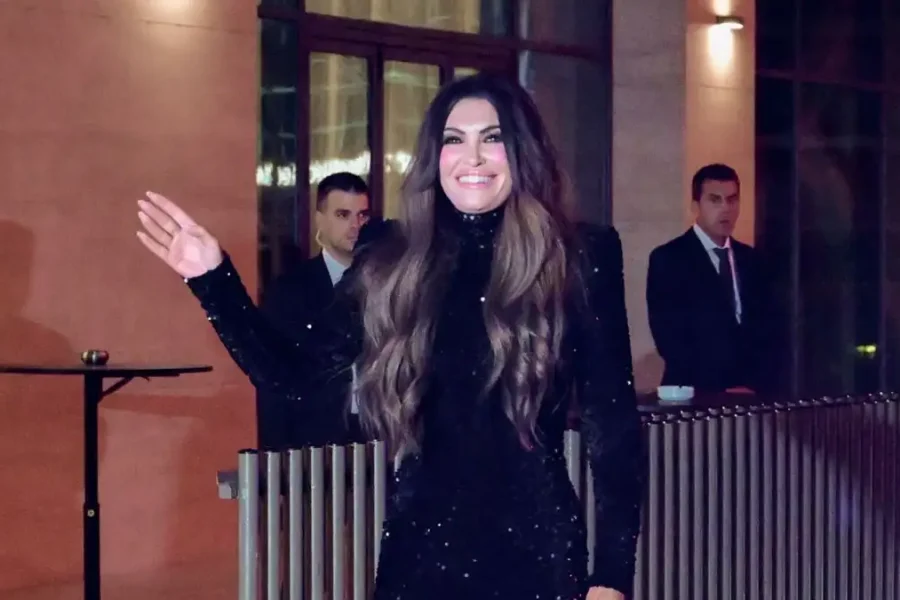 Οι πρώτες ώρες της Κίμπερλι Γκιλφόιλ στην Ελλάδα – Η δεξίωση, η γνωριμία με τον Νίκο Δένδια και οι επόμενες υποχρεώσεις