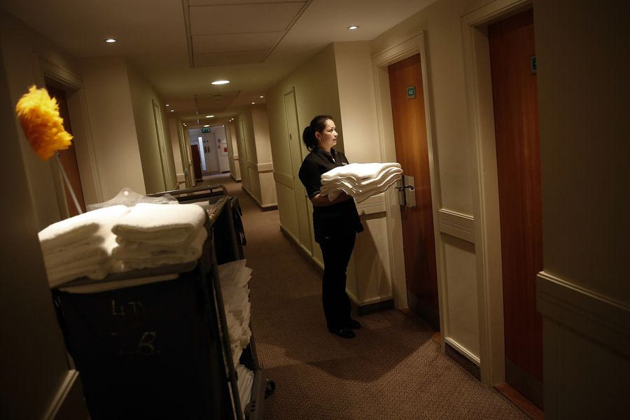 Ταλαιπωρία και αγωνία για χιλιάδες εποχικούς εργαζόμενους στο Ηράκλειο