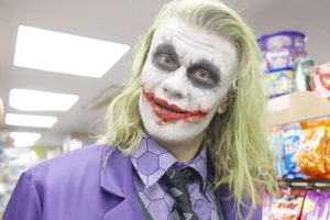 Ο Χάαλαντ ντύθηκε «Τζόκερ» για το Χάλογουιν και βγήκε στους δρόμους του Μάντσεστερ – Δείτε βίντεο