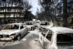 Επιζήσασα από το Μάτι για το βιβλίο Τσίπρα: «Λιγοστές σελίδες για το πιο πολύνεκρο έγκλημα της σύγχρονης ελληνικής ιστορίας»