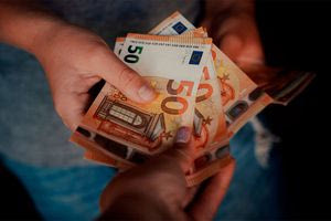 Επίδομα 250 ευρώ – Επιστροφή ενοικίου: Πότε θα τα λάβουν οι δικαιούχοι