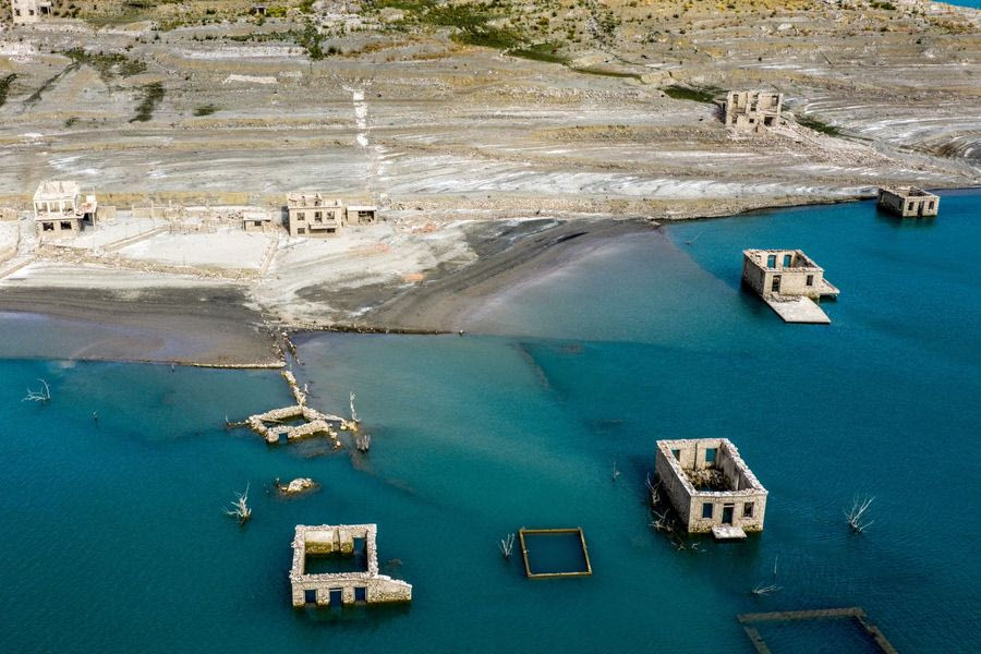 Η κυβέρνηση πήγε… αύτανδρη στο βυθό του… Μόρνου! Το Μαξίμου πάει… ταμείο για να «μπλοκάρει» τα μπλόκα των αγροτών!  Το…κλίμα ενώνει την Κεντροαριστερά, με τον Αλέξη να…(μην) κρύβεται πίσω από τις λέξεις!