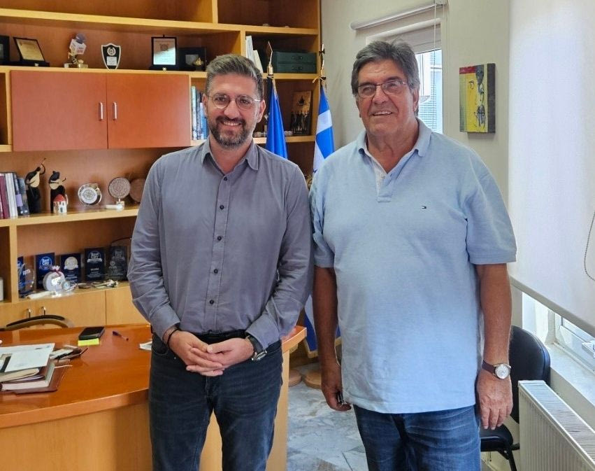 Συνάντηση του Δημάρχου Μαλεβιζίου Μενέλαου Μποκέα με τον Καθηγητή του ΑΠΘ και πρώην βουλευτή Νίκο Παπαδάκη