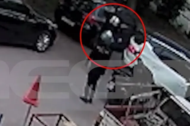 Νέος Κόσμος: Το βίντεο με τον ξυλοδαρμό του 59χρονου – Νταής με πλούσιο παρελθόν ο δράστης