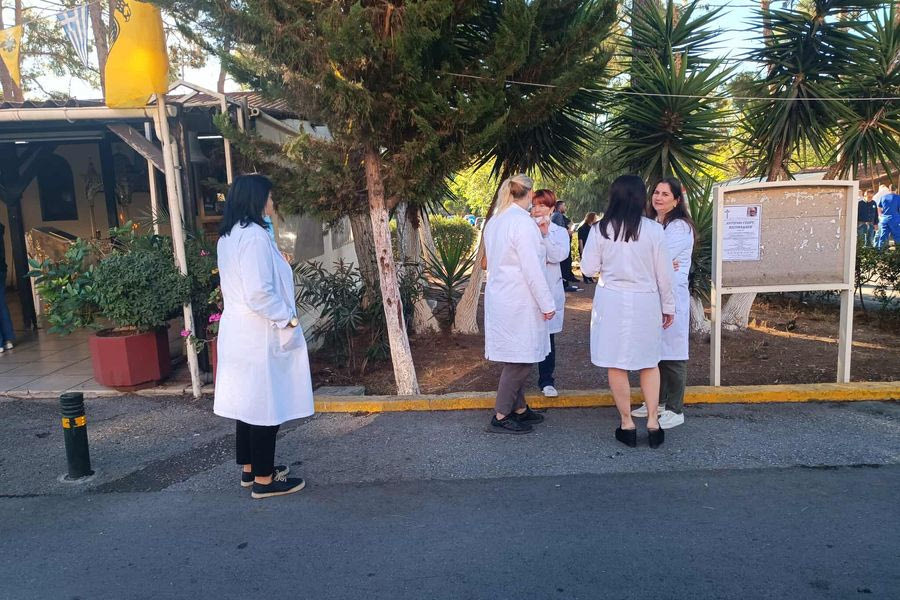 Οι βάρδιες στα νοσοκομεία γίνονται μαραθώνιοι αντοχής