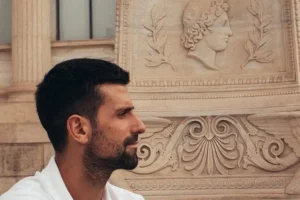 Ο Νόβακ Τζόκοβιτς διαφημίζει την Ελλάδα: «Γεμίζω με ενέργεια Έλληνα Θεού»