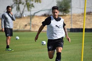 ΟΦΗ: Εξάποντο…ματς την Δευτέρα στη Λάρισα