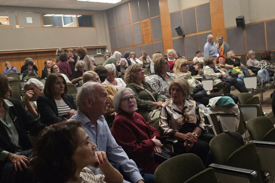 Ηράκλειο: Σε κλίμα συγκίνησης και στοχασμού η εκδήλωση για Πολυτεχνείο