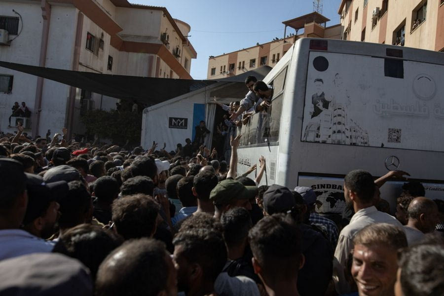 Γάζα: Για ανάκτηση τριών σορών ομήρων από τη Χαμάς, μιλούν αραβικά μέσα