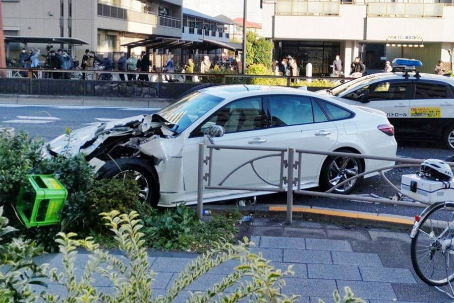 Ένας νεκρός και 10 τραυματίες από παράσυρση πεζών στο Τόκιο