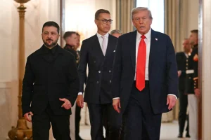 Οι ΗΠΑ και η Ουκρανία θέτουν όρο τον σεβασμό της κυριαρχίας του Κιέβου σε ενδεχόμενη συμφωνία με τη Ρωσία