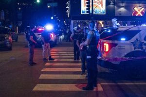 ΗΠΑ: Πυροβολισμοί στην τελετή φωταγώγησης του χριστουγεννιάτικου δέντρου στο Σικάγο