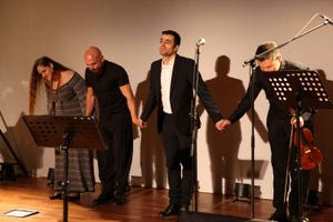 Εντυπωσίασε το μουσικό αφιέρωμα για το παραδοσιακό κρασί με τον Δημήτρη Μαραμή