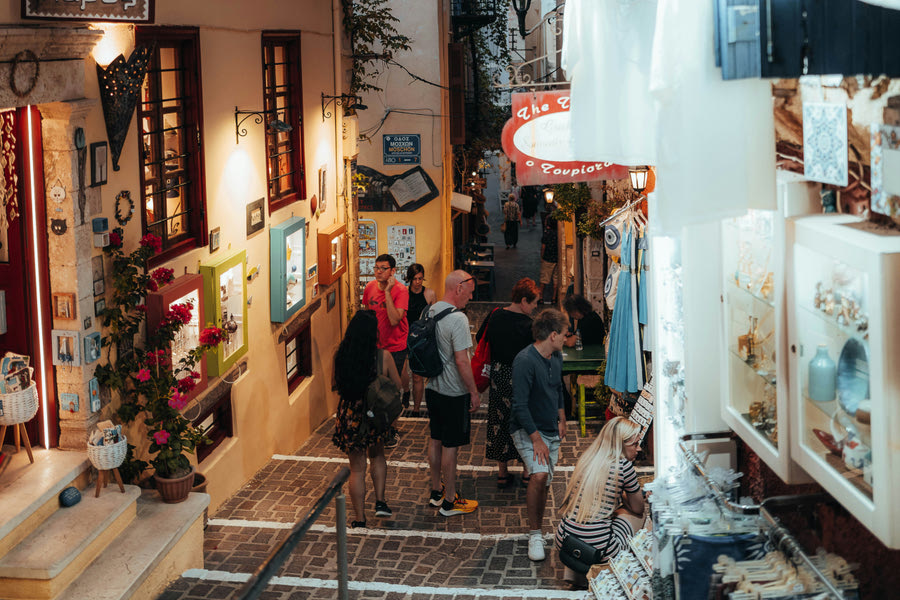 Έρευνα: Τι φέρνει και ξαναφέρνει τους τουρίστες στην Κρήτη