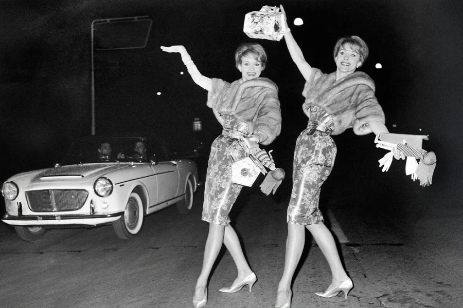 Οι «εθνικές χορεύτριες» της Ιταλίας έφυγαν μαζί από τη ζωή στα 89 τους με υποβοηθούμενη αυτοκτονία