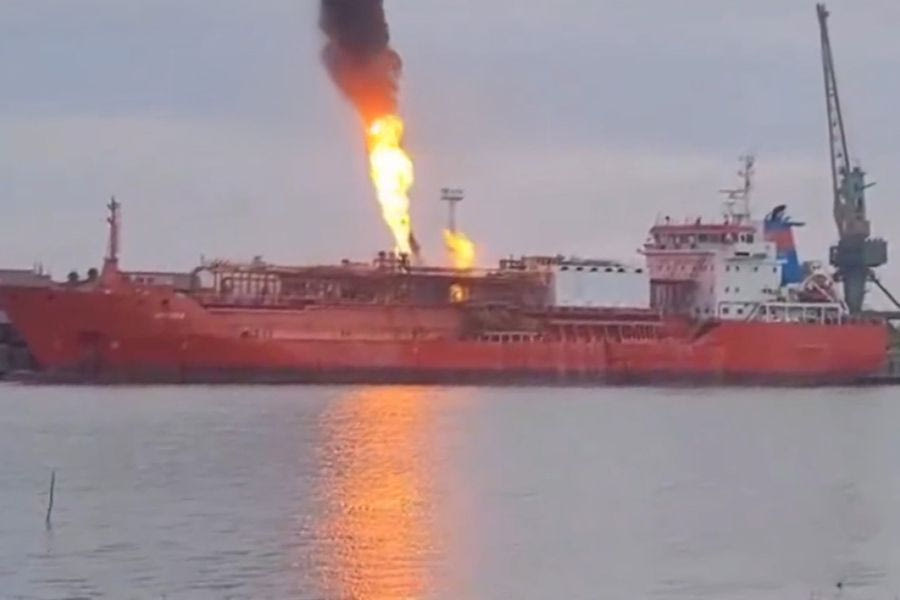Τουρκικό πλοίο με 4.000 τόνους υγραερίου χτυπήθηκε από ρωσικά πυρά στην Οδησσό