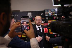 Φραγκίσκος Παρασύρης: «Η φλόγα που καίει για έναν αιώνα στην ψυχή του Ηρακλείου»