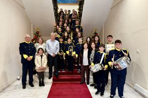 Επετειακά κάλαντα στην Περιφέρεια Κρήτης για τα 125 χρόνια της Φιλαρμονικής Νεάπολης