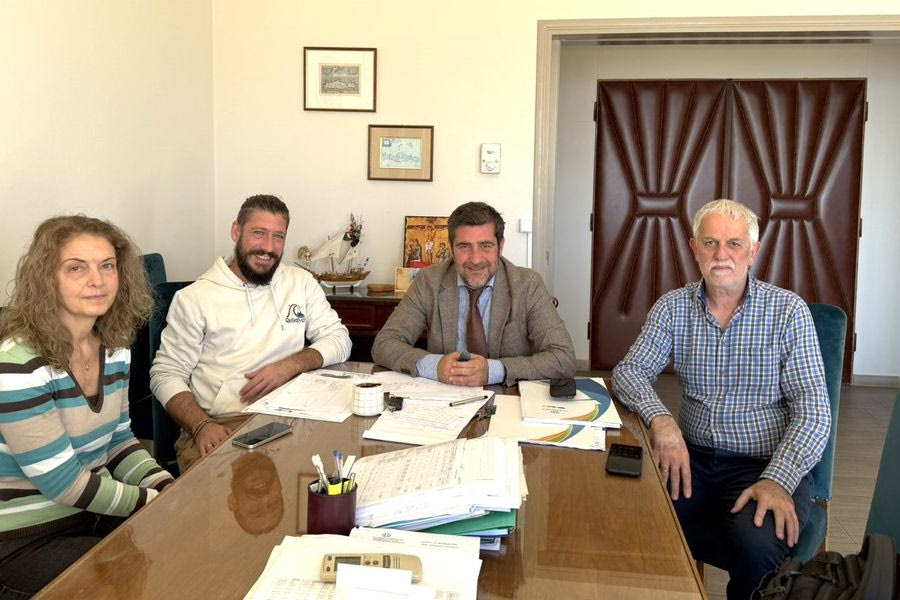 Επί τάπητος οι βελτιωτικές παρεμβάσεις στο οδικό δίκτυο της Ελούντας