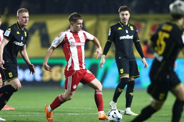 Super League: “Μπλόκο” του Άρη στον πρωτοπόρο Ολυμπιακό