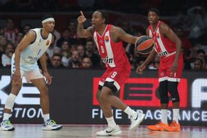 Καθίζηση στο 4ο δεκάλεπτο και ήττα του Ολυμπιακού από τη Βαλένθια