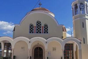 Παραδοσιακή καντάδα στα σοκάκια της Ενορίας Φορτέτσας