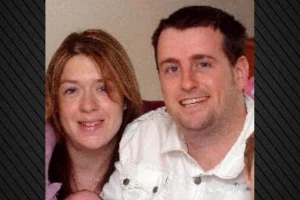 Βρετανία: 49χρονος κατηγορείται ότι νάρκωνε και βίαζε επί 13 χρόνια την πρώην σύζυγό του μαζί με πέντε άνδρες