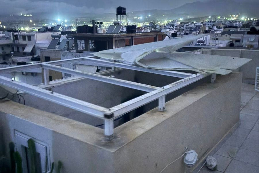 Κακοκαιρία Byron: Μικροπροβλήματα στην Κρήτη – Ξηλώθηκε ελενίτ φωταγωγού από τον αέρα – Πολύωρες διακοπές ρεύματος