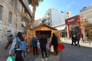 (ΦΩΤΟ) Χριστούγεννα με… φθινοπωρινό καιρό στο Ηράκλειο