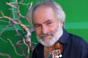 Θλίψη στα Ανώγεια: Έφυγε από τη ζωή ο λυράρης Εμμανουήλ Σκουλάς